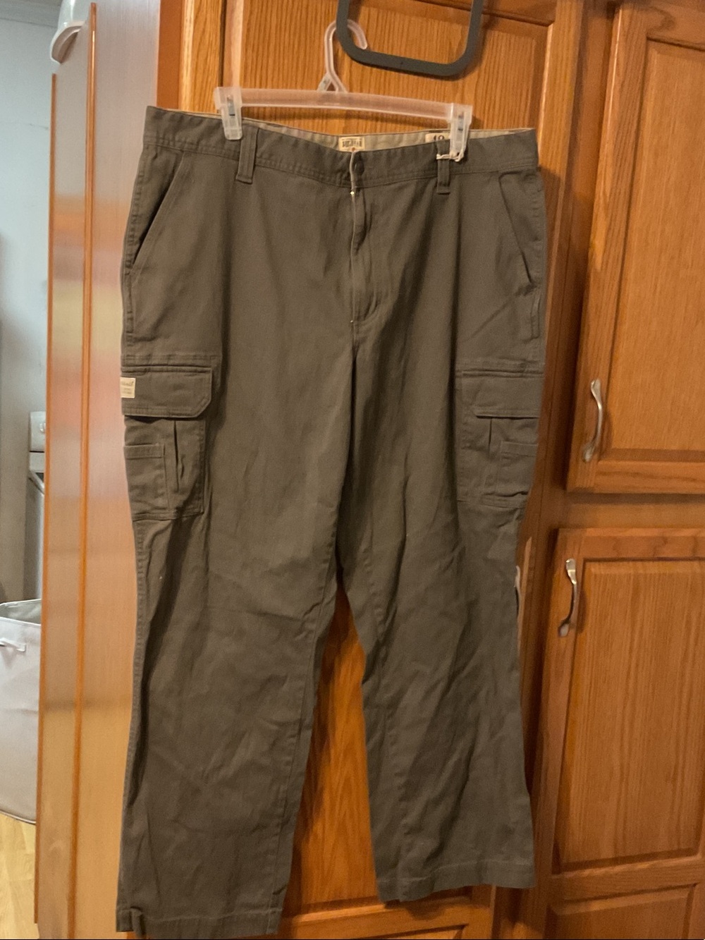 Gently used RedHead Men's Cargo Pants in Olive size 42 X 32